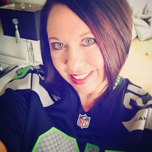 Meet your Posher, Danyelle